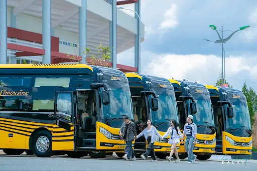 dich-vu-xe-dua-don-san-bay-lien-khuong-an-anh-limousine